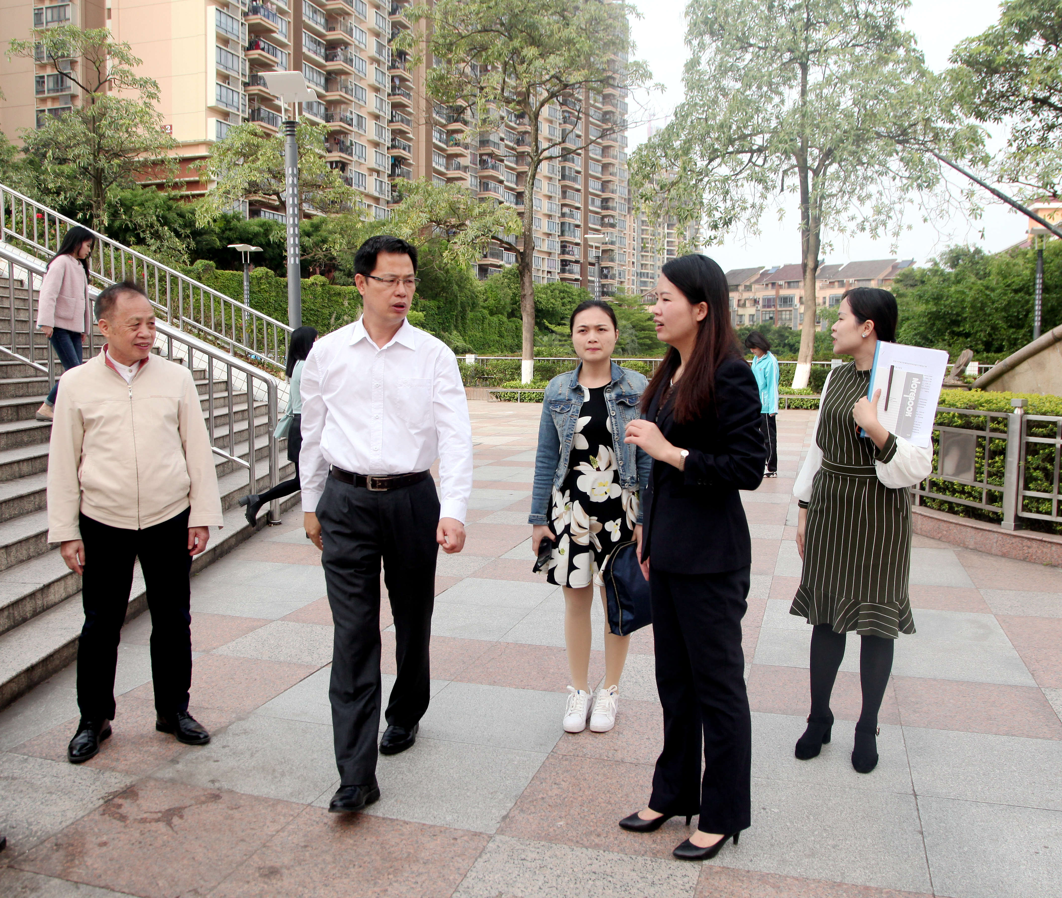 南宁市民办教育行业党委书记李世军到我校调研党建工作 - 新闻资讯 - 北京大学南宁附属实验学校-1